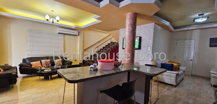 EXCLUSIVA CASA EN VENTA EN SECTOR LA FLORESTA # 26-16961