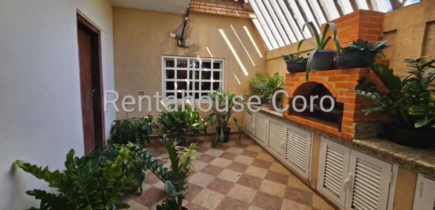 EXCLUSIVA CASA EN VENTA EN SECTOR LA FLORESTA # 26-16961