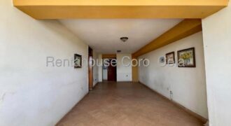 Amplio Apartamento en Venta en el Centro de Coro