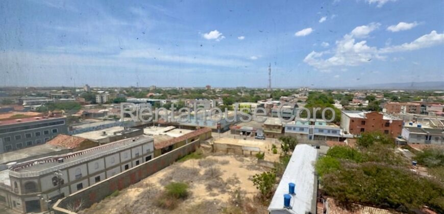 Amplio Apartamento en Venta en el Centro de Coro