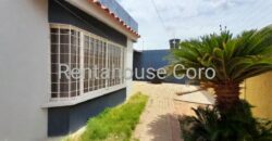 Hermosa Casa en Venta en sector Indepencencia, Conjunto Privado, Coro