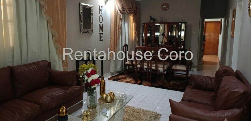 Bella Casa en Venta en Urb. Monseñor Iturriza de Coro