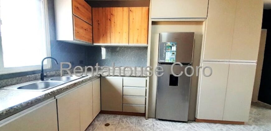 Hermosa Casa en Venta en sector Indepencencia, Conjunto Privado, Coro