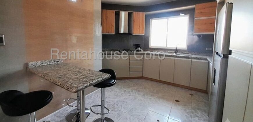 Hermosa Casa en Venta en sector Indepencencia, Conjunto Privado, Coro