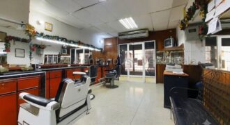 Amplia propiedad destacada históricamente de 3 locales y casa en Venta en Centro de Coro